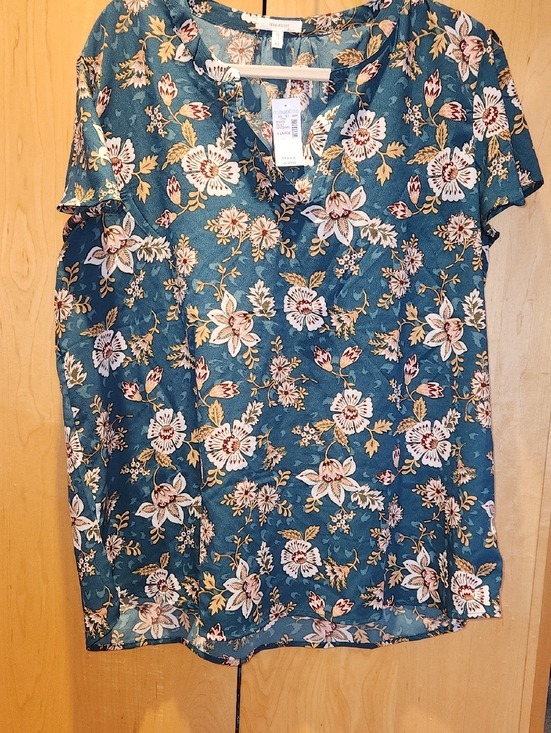 Maurices Tops - Maurices Teal Floral Short Sleeve Top NWT